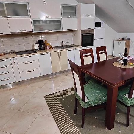 Apartmani Antonia Nakic -Stobrec Σπλιτ Εξωτερικό φωτογραφία