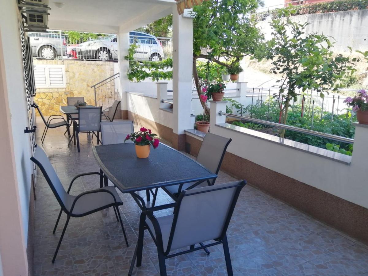 Apartmani Antonia Nakic -Stobrec Σπλιτ Εξωτερικό φωτογραφία