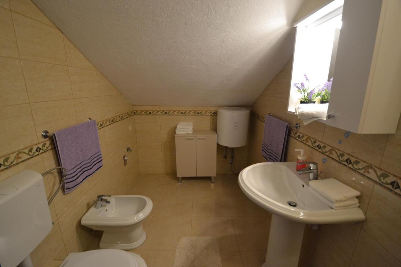 Apartmani Antonia Nakic -Stobrec Σπλιτ Εξωτερικό φωτογραφία