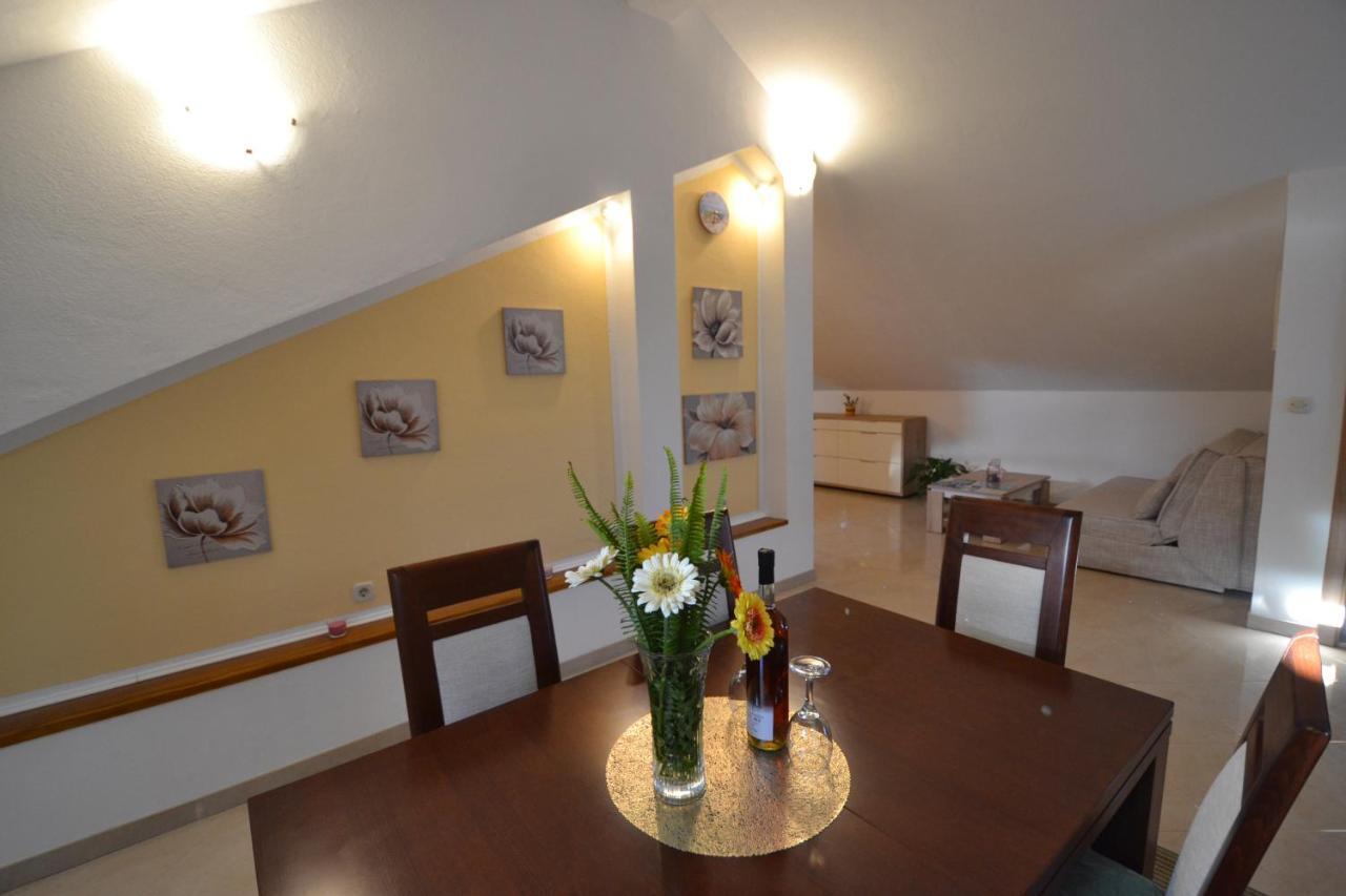 Apartmani Antonia Nakic -Stobrec Σπλιτ Εξωτερικό φωτογραφία