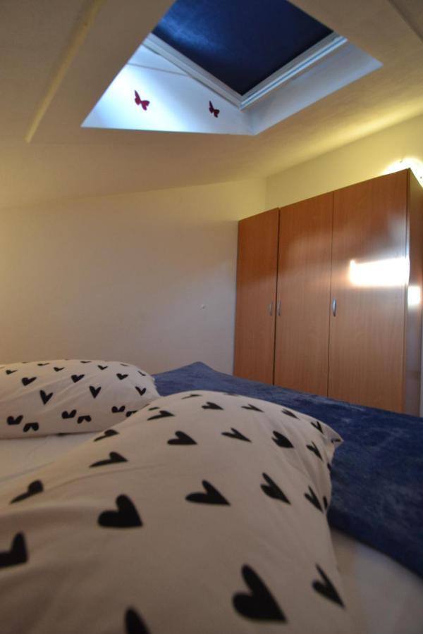 Apartmani Antonia Nakic -Stobrec Σπλιτ Εξωτερικό φωτογραφία