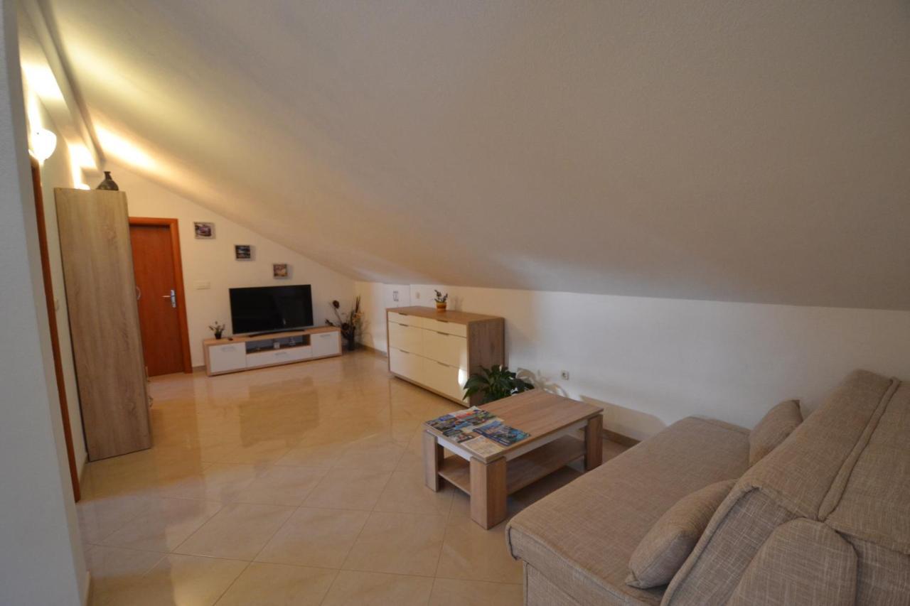 Apartmani Antonia Nakic -Stobrec Σπλιτ Εξωτερικό φωτογραφία